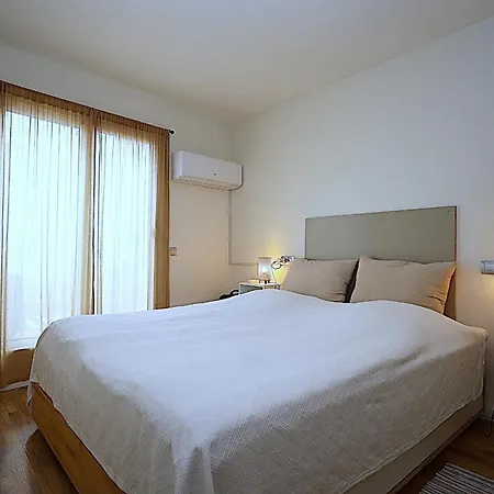 Nis Lloret de Mar
